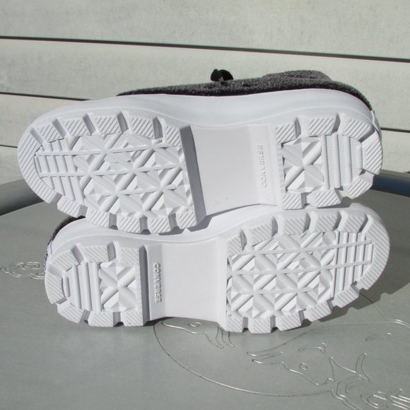 Converse Chuck Taylor All Star HighTop Gray Sherpa Platform Lugged Woman 7 NWT - Picture 7 of 11